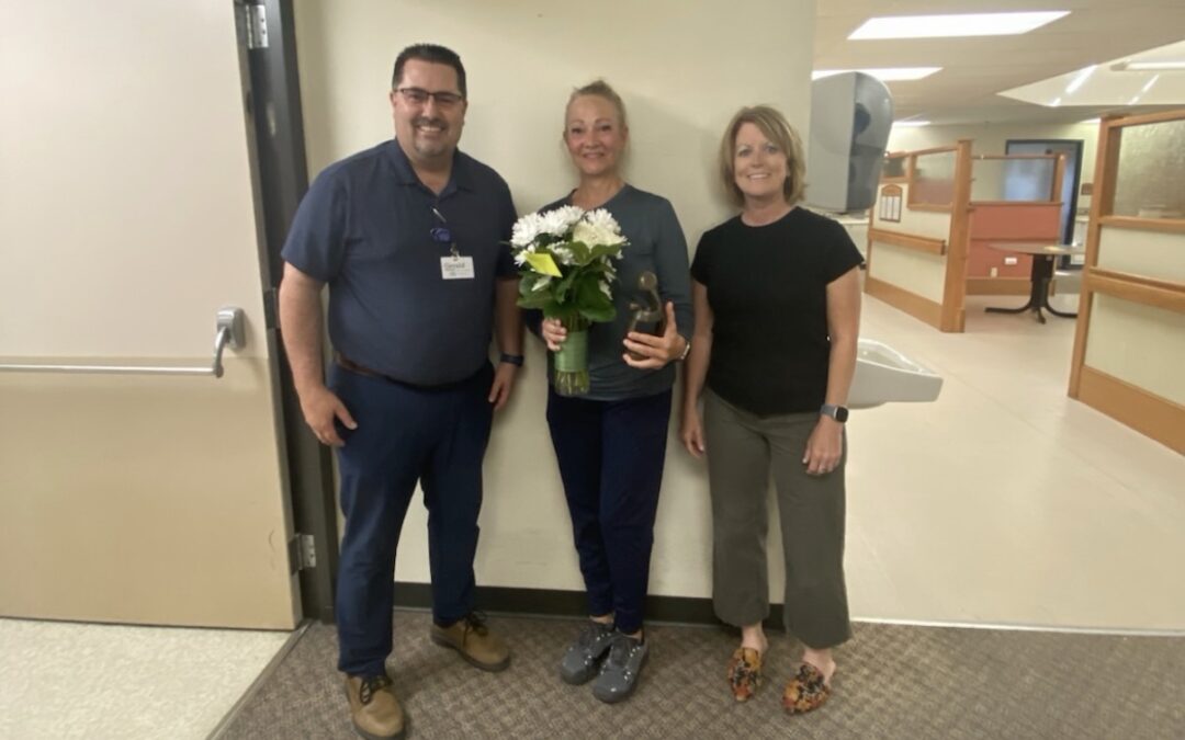 Uniti Med DAISY Award Given to Kimberly Morel